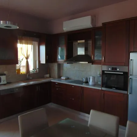 Comfy Beachfront Litinas Casa With Seaview Chania (Crete)
