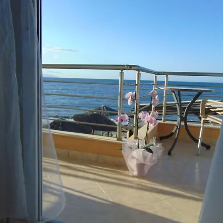 Apartment Comfy Beachfront Litinas Casa With Seaview Chania (Crete)