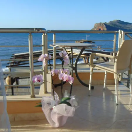 Comfy Beachfront Litinas Casa With Seaview *